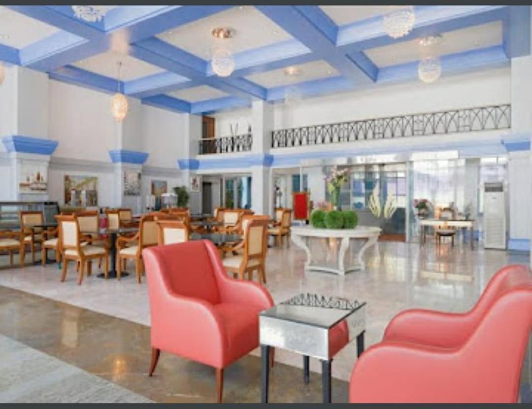 Royal Palms Hotel - Mumbai — Photos 1